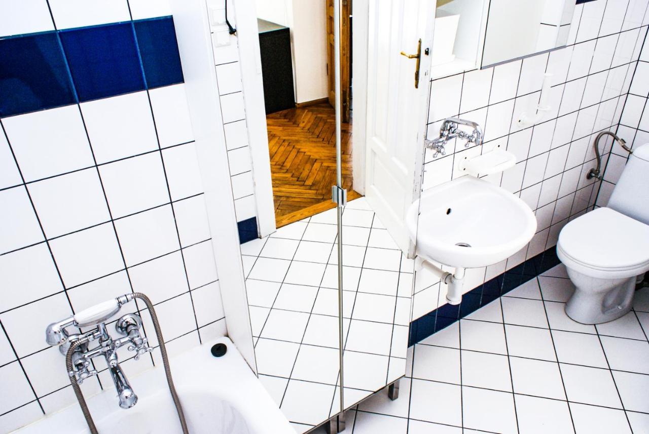 Large And Cozy Apartment 60 M2, Cracow Old Town クラクフ エクステリア 写真