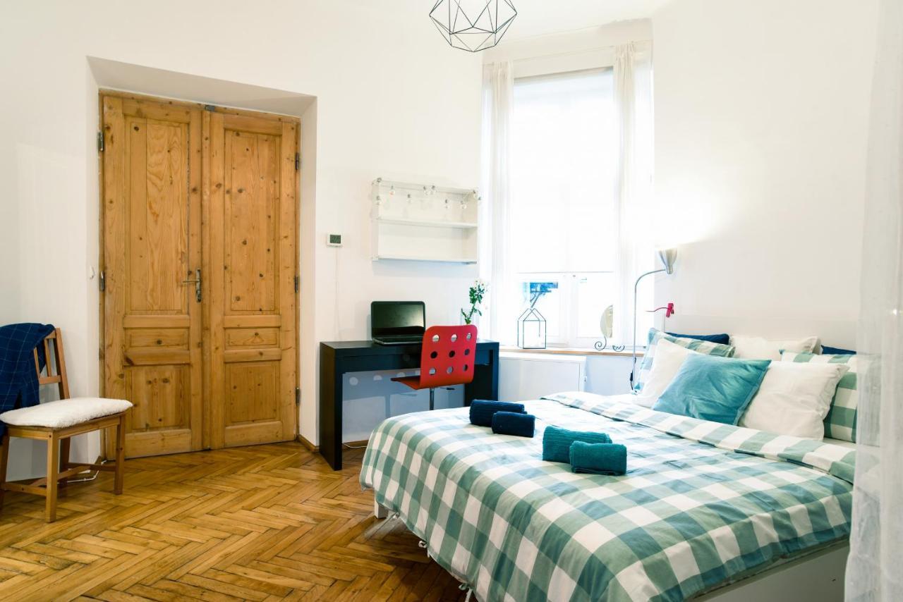 Large And Cozy Apartment 60 M2, Cracow Old Town クラクフ エクステリア 写真